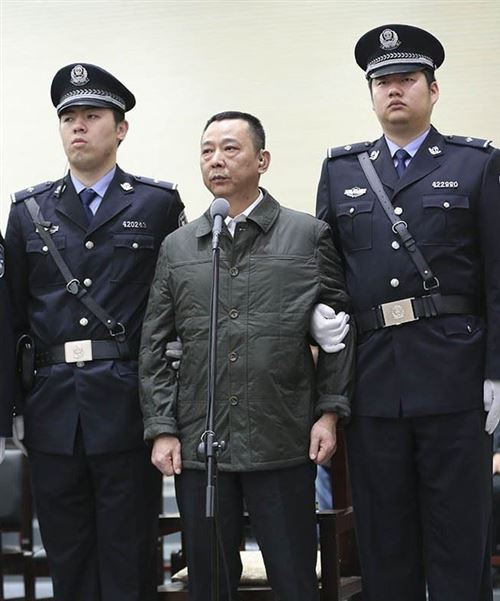 【刘汉被指有大靠山曾称周滨的事不过分都可答