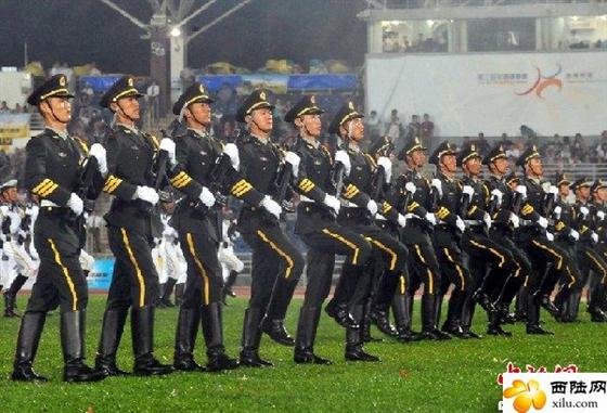 中国军队震撼香港人:彻底改变对解放军多年偏