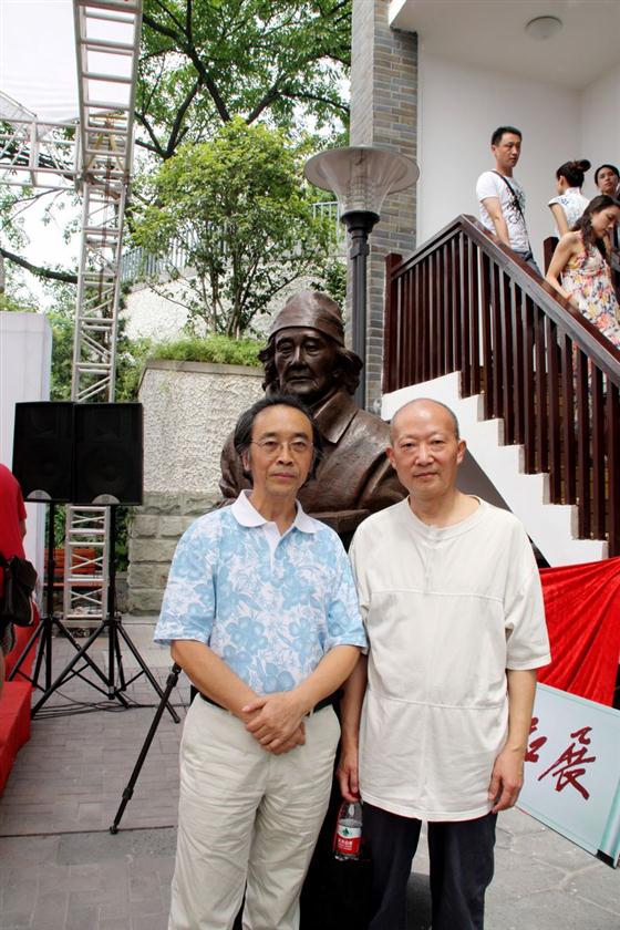 著名画家武辉夏与重庆市书法家协会副主席夏昌谦参观宴济元美术馆