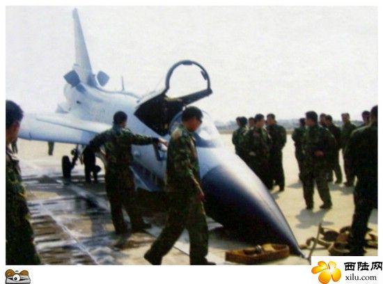 战机大事故空速管都折了