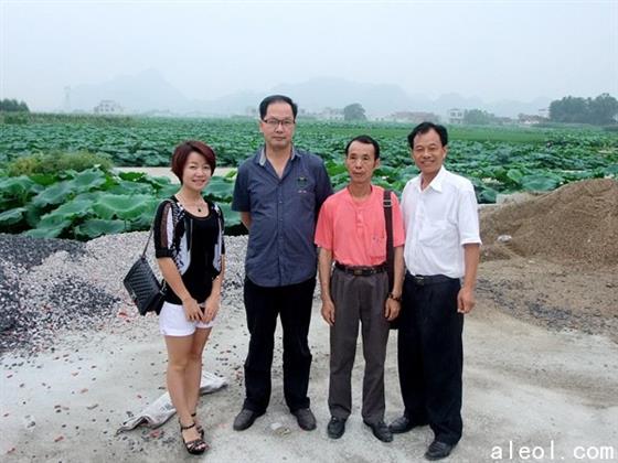 柳州市弘勤民族文化研究会考察柳江县百朋莲藕基地